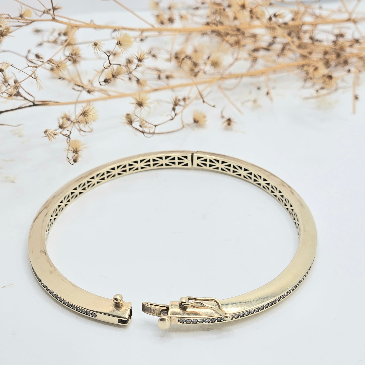 Rigid Zirconia Center Line Bracelet