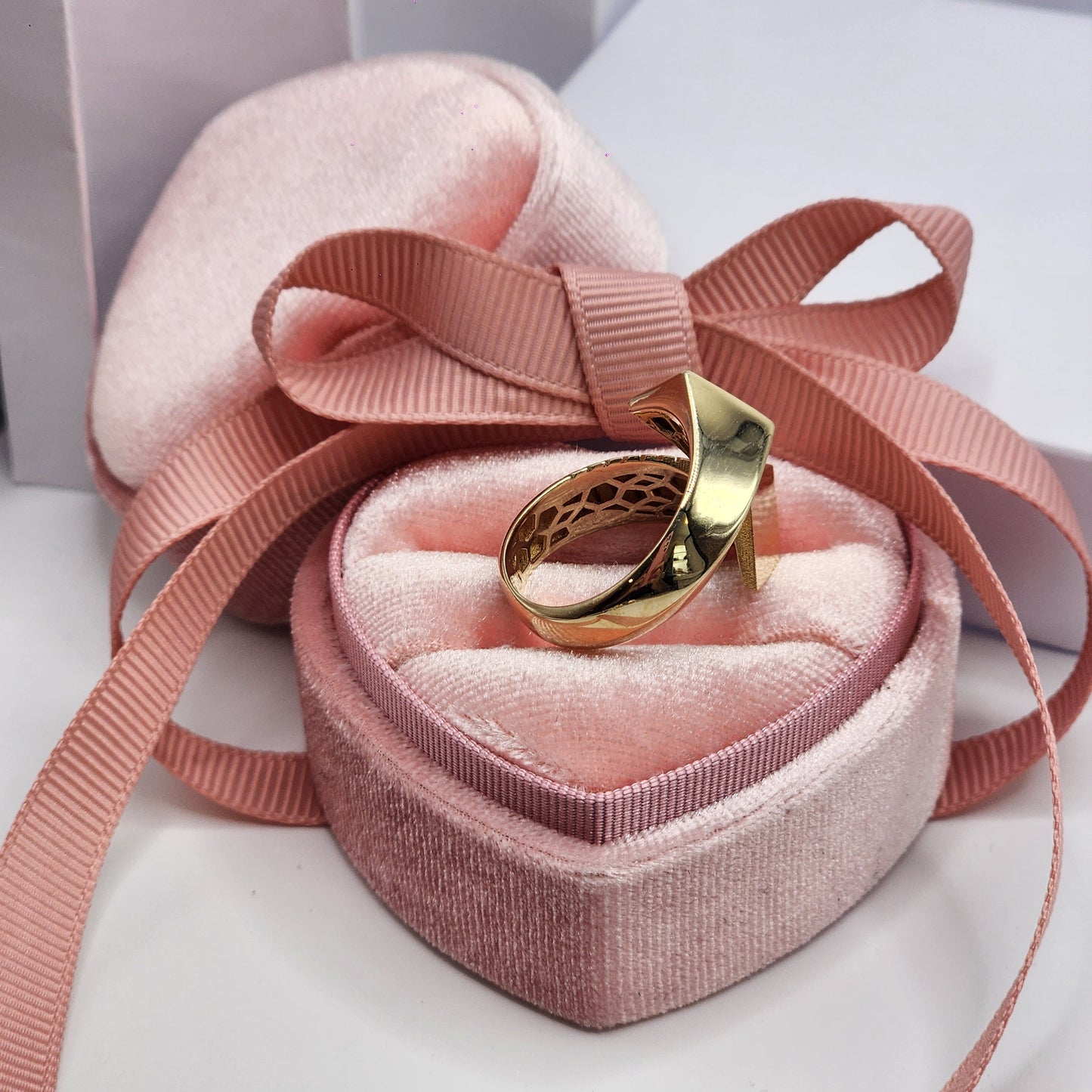 Double Rhombus Ring