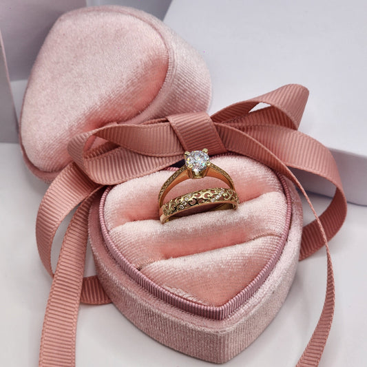 Engagement Set