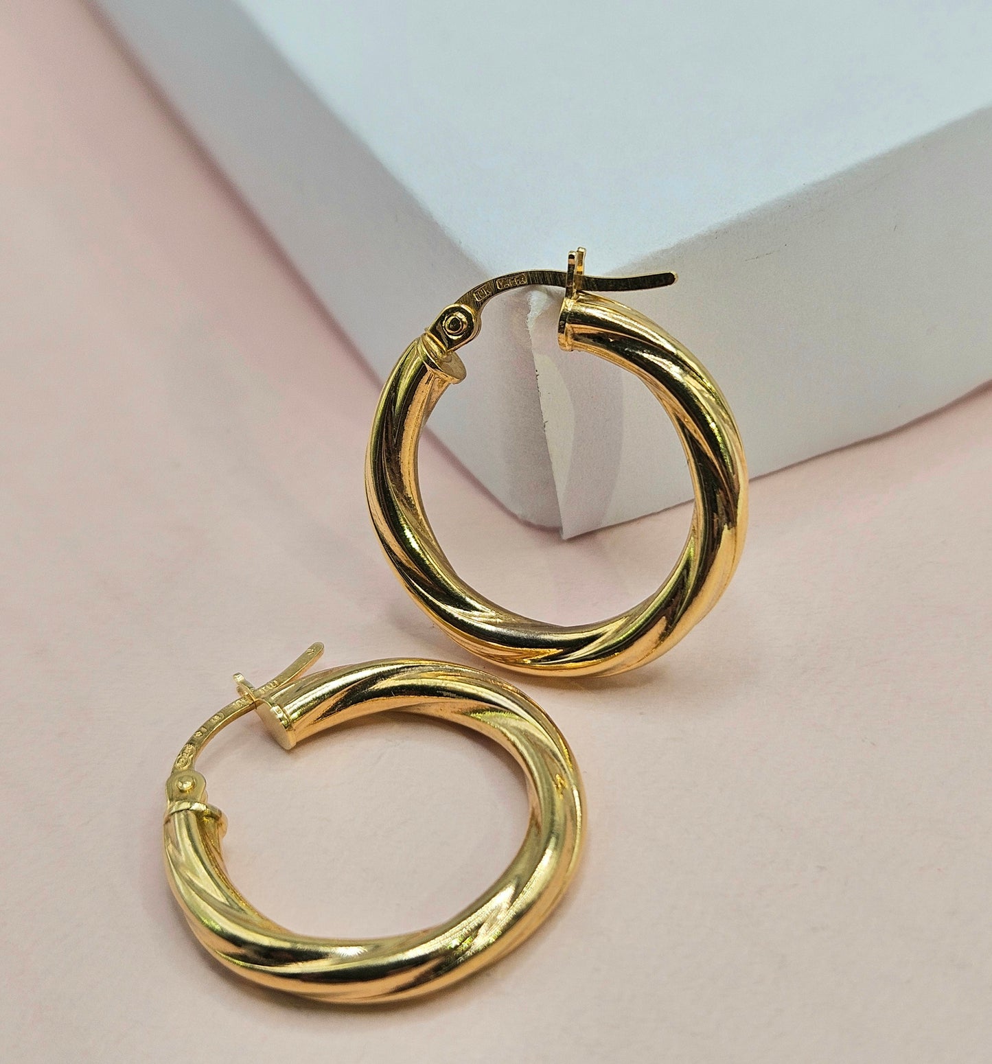 Medium Fine Twisted Hoops