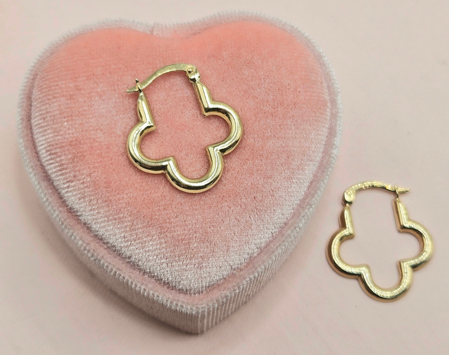 Flower Shaped Hoops