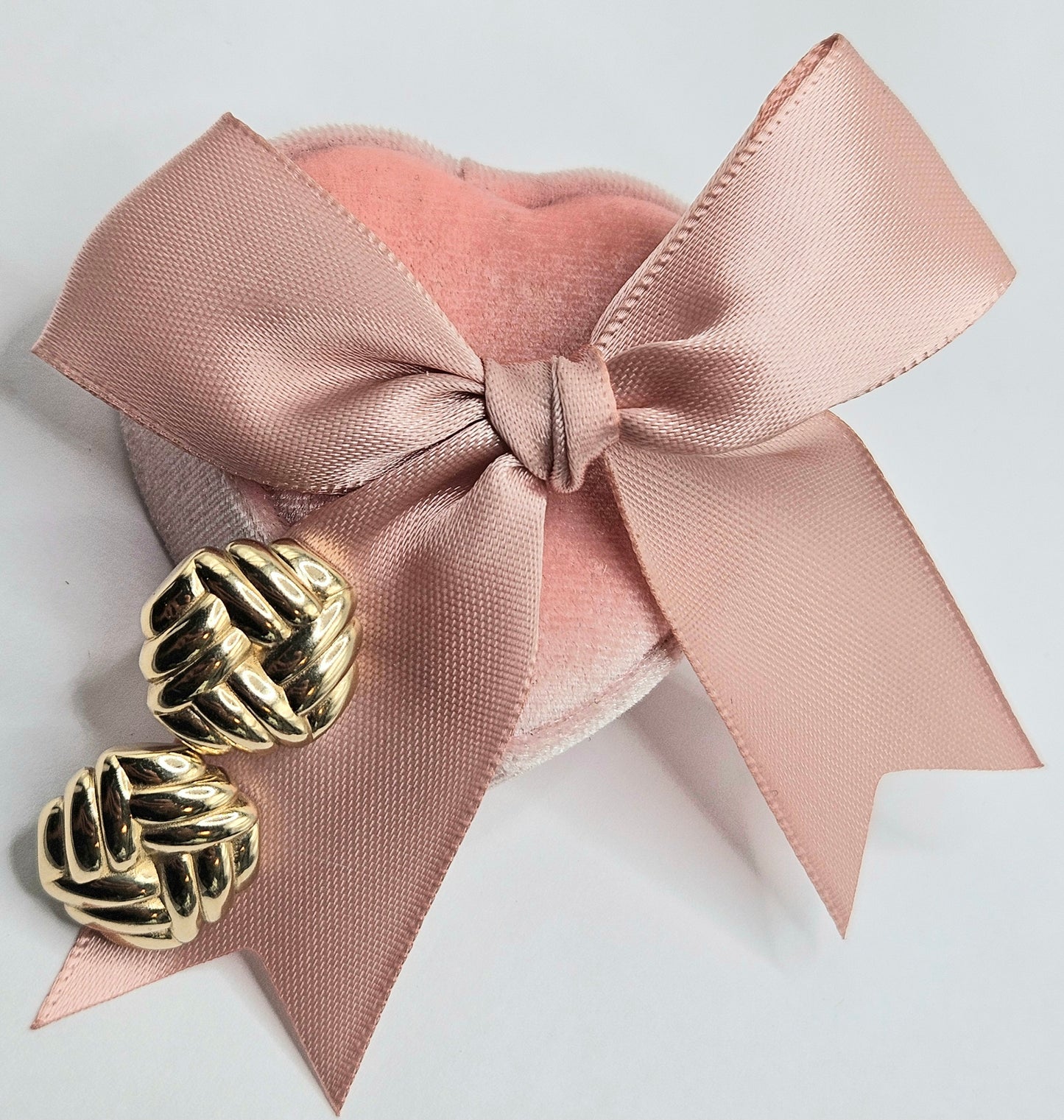 Square Knot Earring Oval Closure