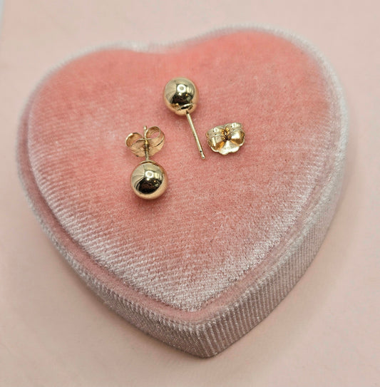 Sleepy Earring