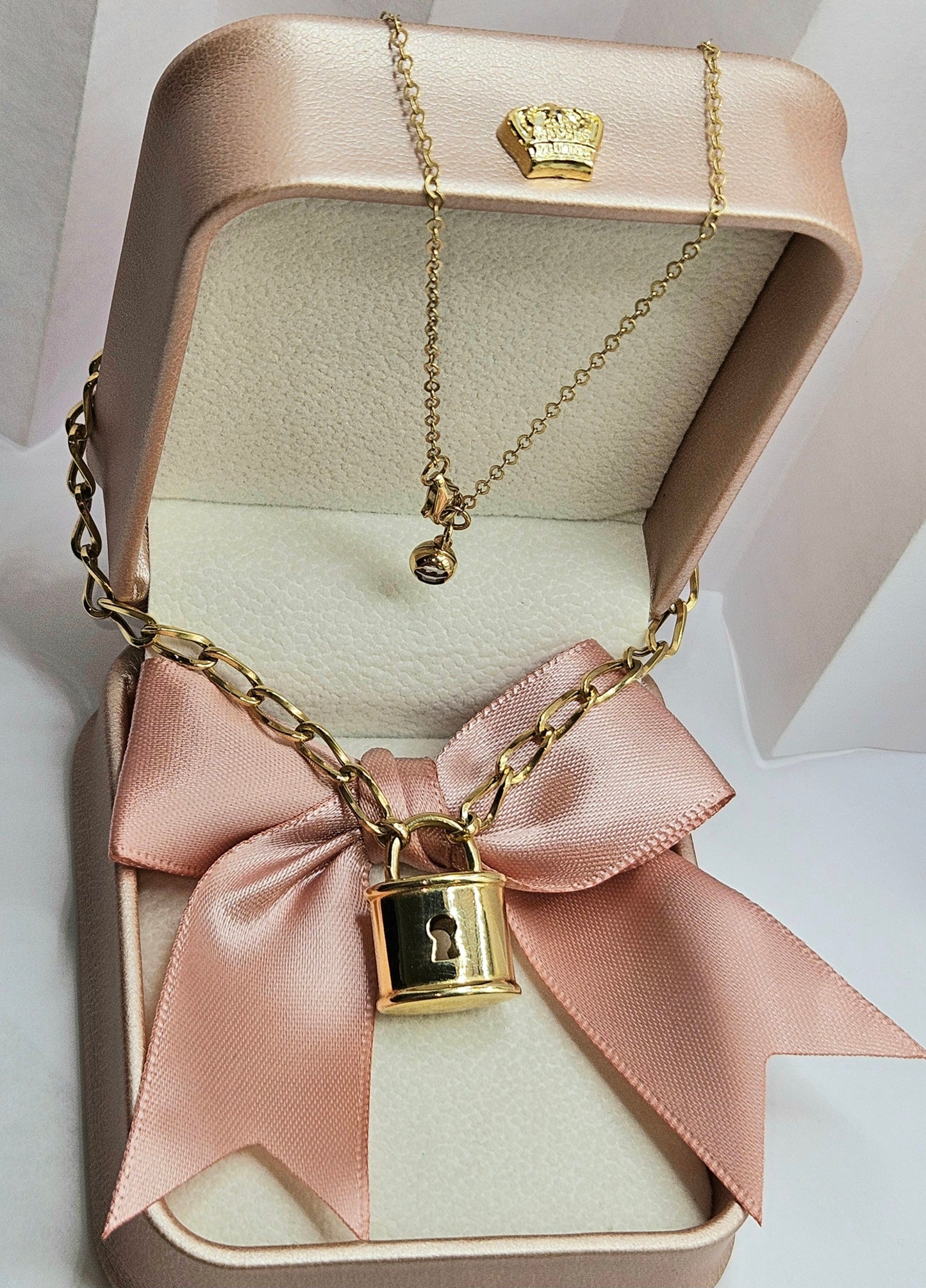 Chain with Padlock