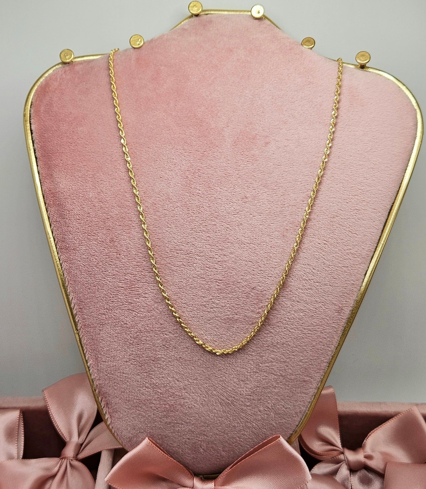 Twisted Chain