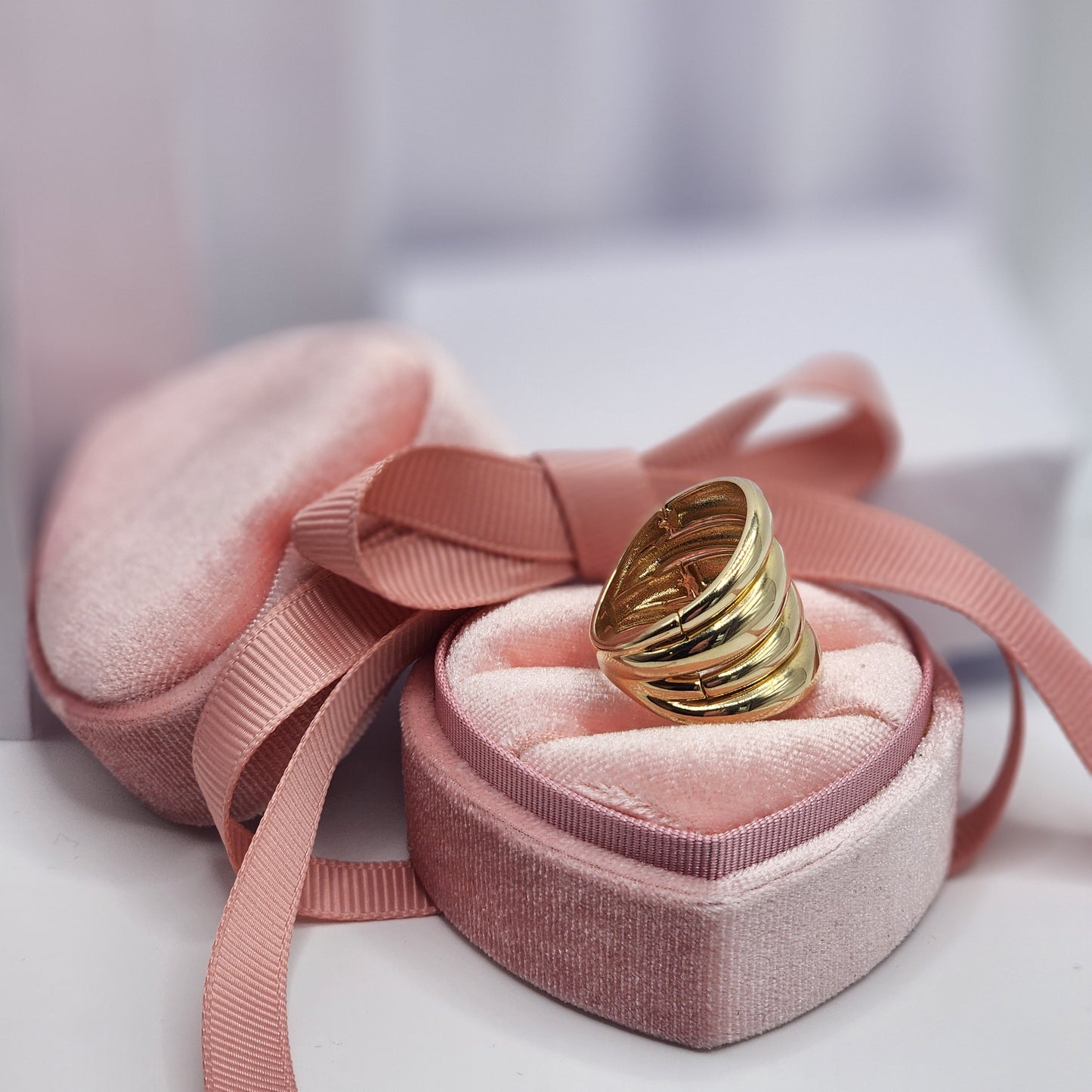 Four Row Ring