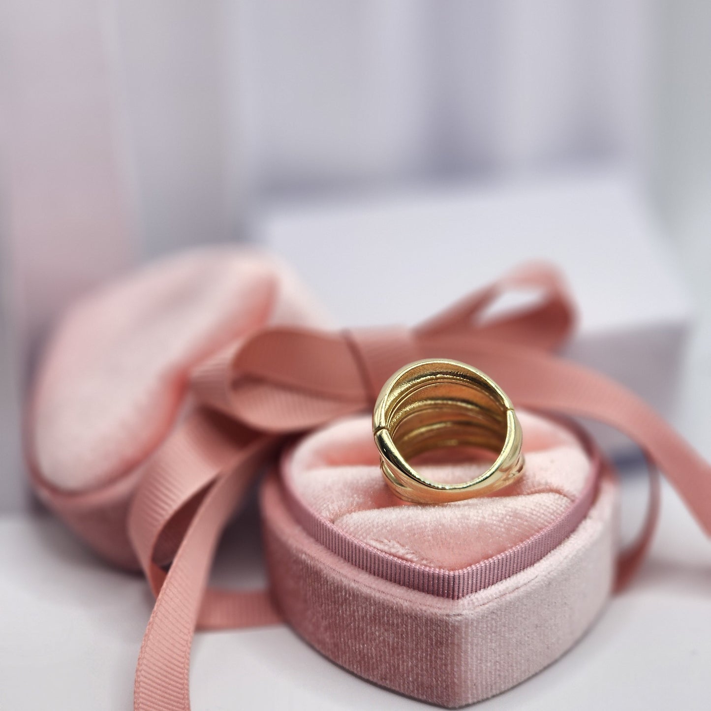 Four Row Ring