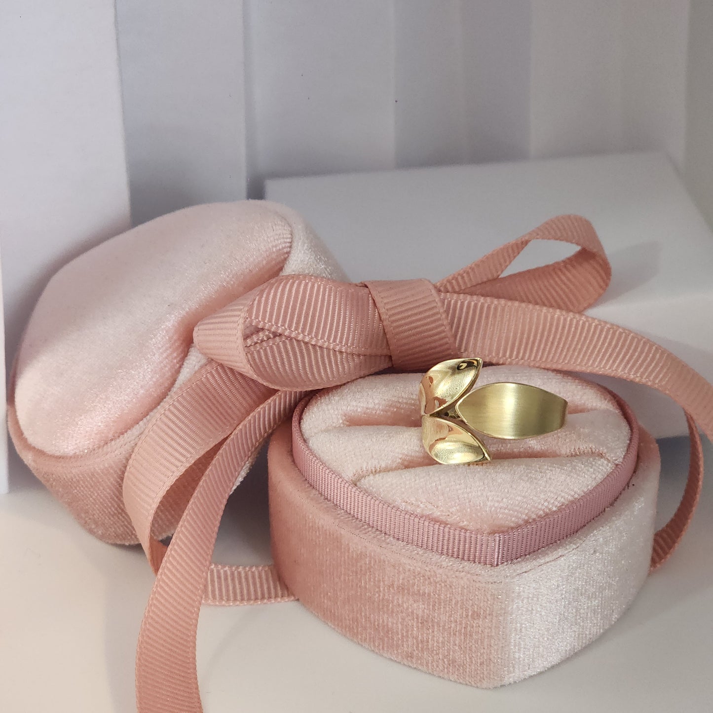Three Leaf Ring