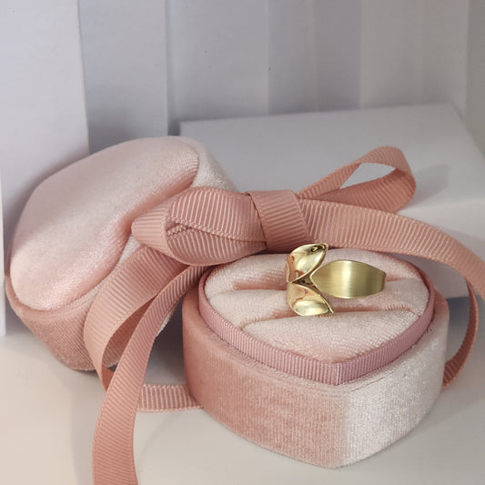 Three Leaf Ring