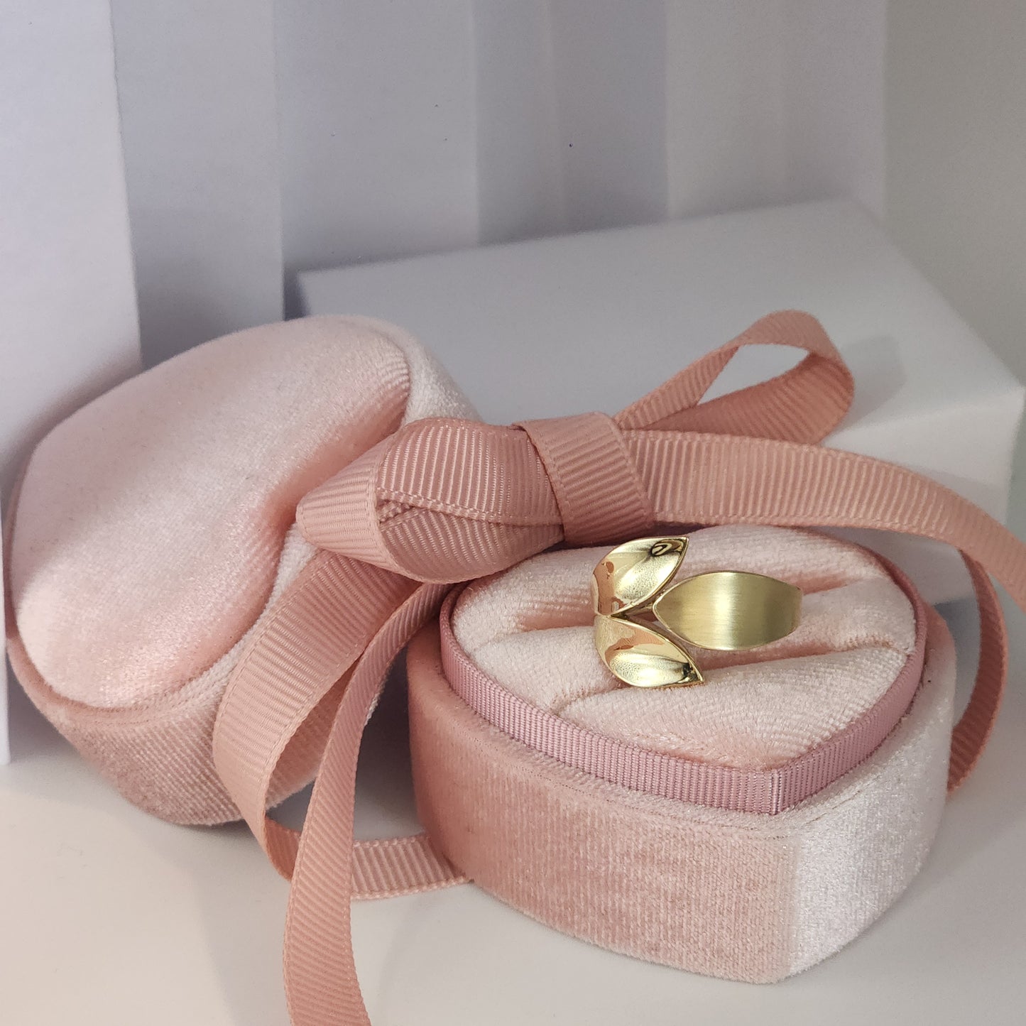 Three Leaf Ring