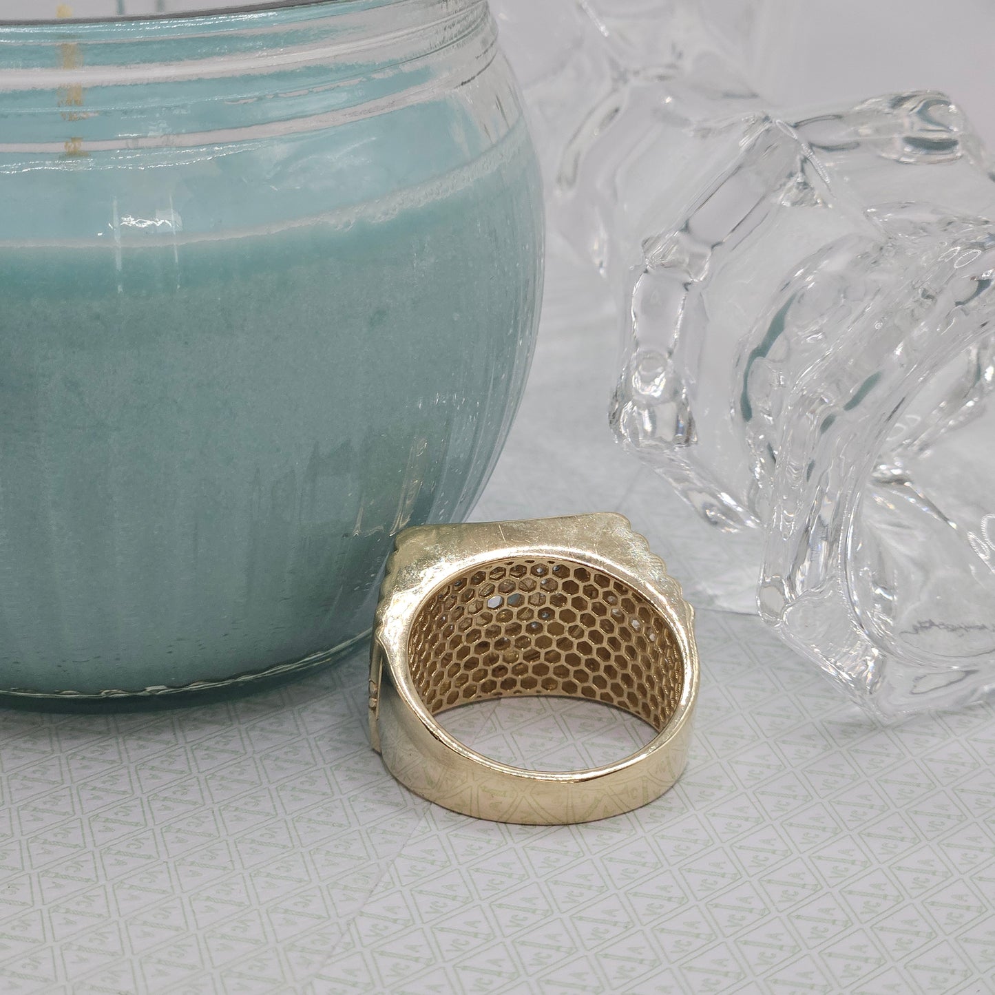 Central Round Zirconia Ring