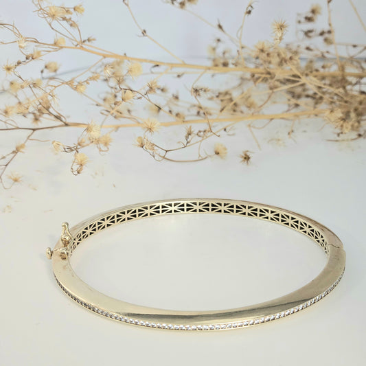 Rigid Zirconia Center Line Bracelet