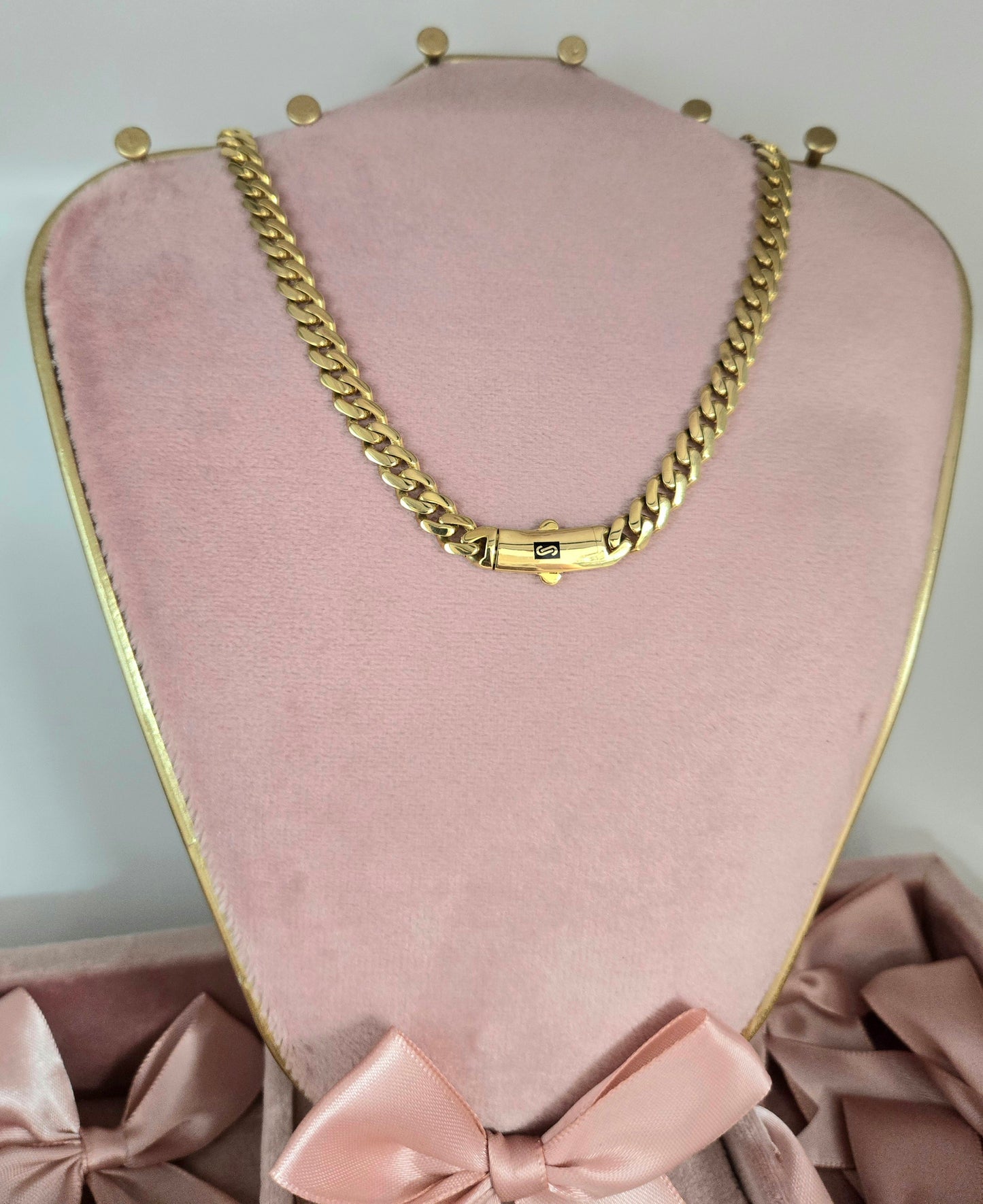 Monaco Chain with S Clasp