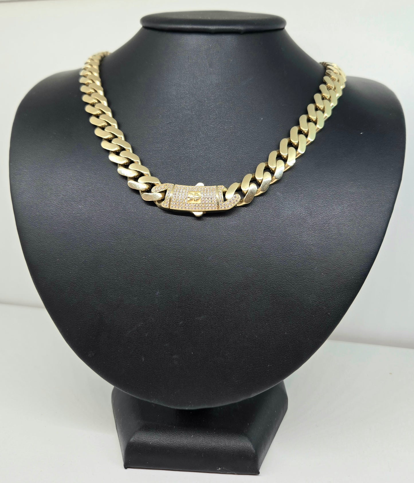 Monaco Chain with Zirconia Crown Clasp