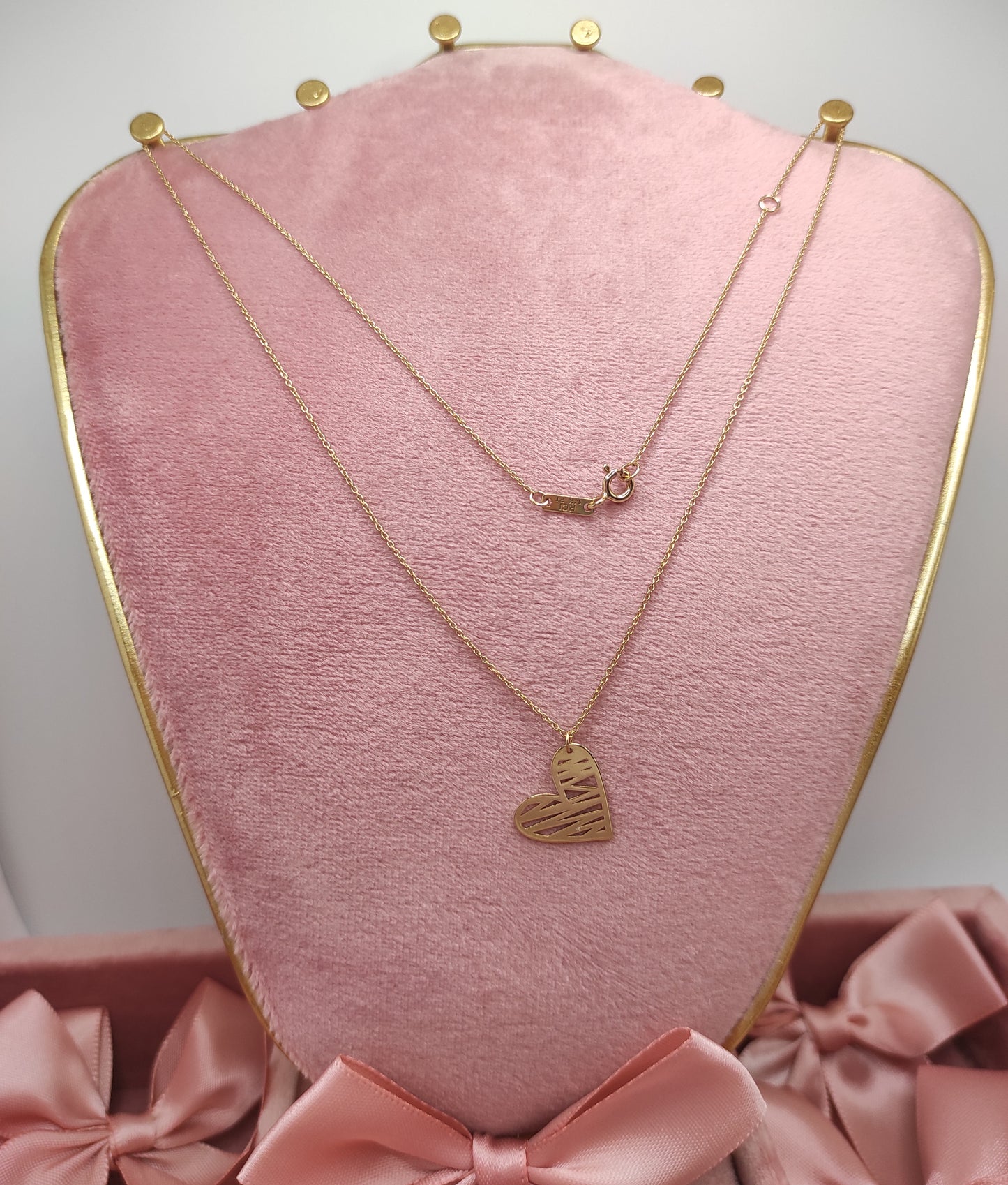 Extra Fine Grated Heart Pendant Chain