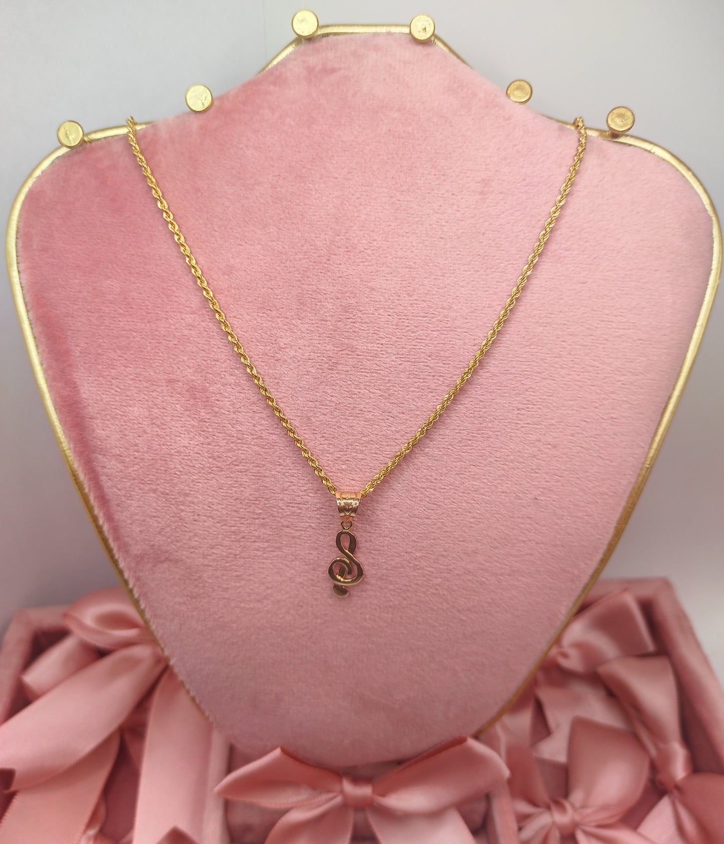 Cord chain with Treble Clef pendant