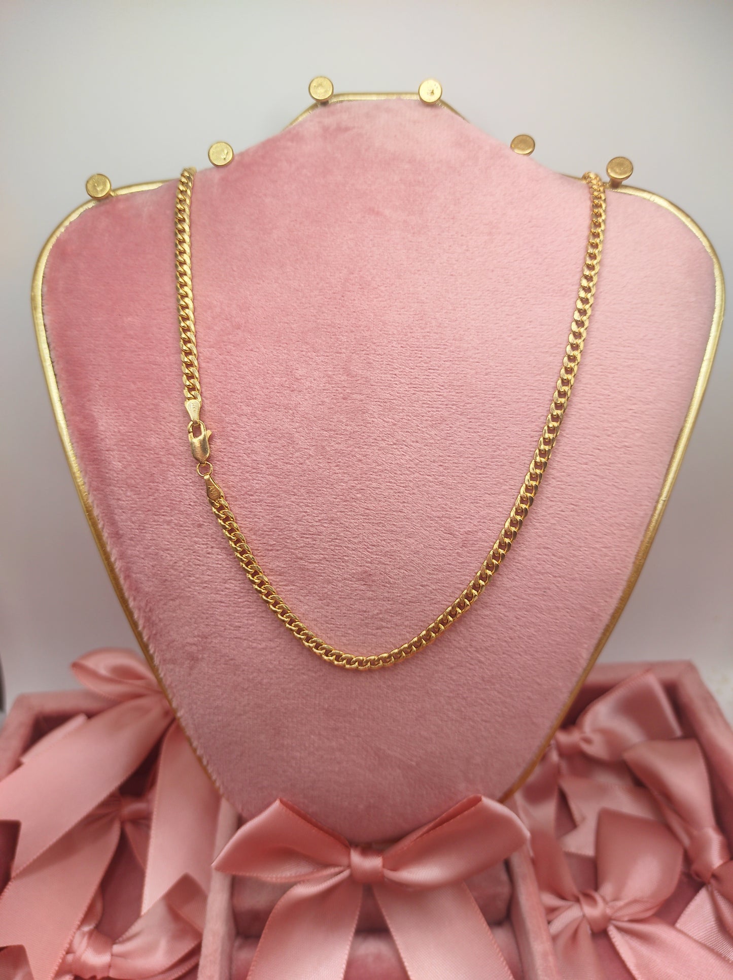 Hallow style Cuban chain